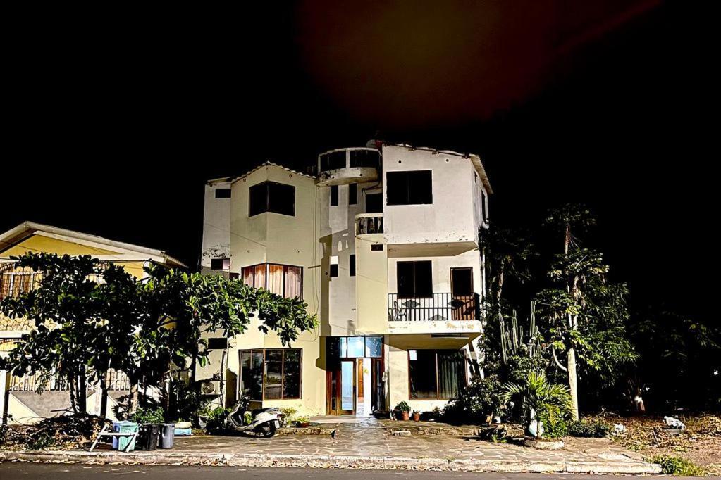 ホテル Hostal Vista Al Mar プエルト・バケリソ・モレノ エクステリア 写真