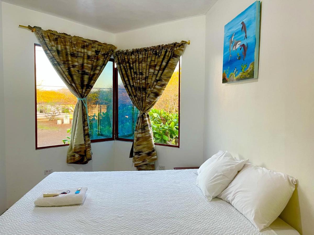 ホテル Hostal Vista Al Mar プエルト・バケリソ・モレノ エクステリア 写真